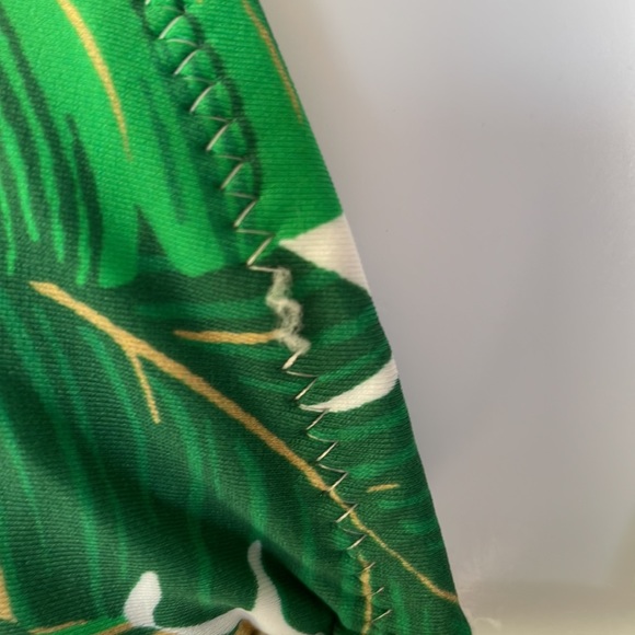 Tropical print bikini top - Picture 2 of 4